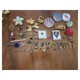 Pinbacks & Brooches