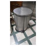 TRASHCAN
