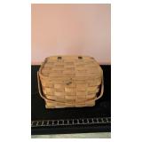 PICNIC BASKET