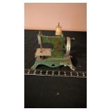 TOY SEWING MACHINE