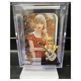 Taylor Swift LEGO Shadow Box-RED