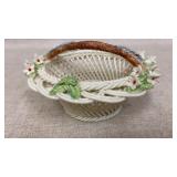 Belleek Laced Basket W/Handle