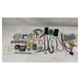 Collection of costume/fashion jewelry