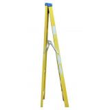 WERNER 8 Foot Fiberglass ladder
