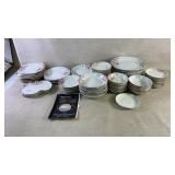 Assortment of vintage Noritake Azalea bowls,