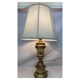 about 33in tall lamp, powers on, Stiffel