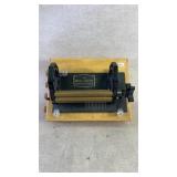 The little Amanda smocking pleater with yarn