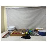 PYREX Butterfly Gold Mixing Bowl,Utensils