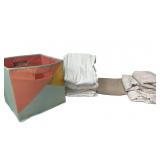 7 King Size Flat Sheets with Handled Organizer