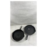 2 Vtg griswold cast iron skillets
