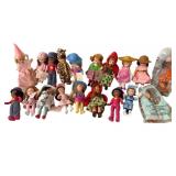 19 MADAME ALEXANDER McDonalds Collection