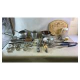 Assortment of kitchen appliances