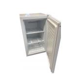 Arctic King Compact Refrigerator, Plugged in and