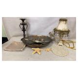 lamp powers on, pedestal, starfish, large bow 17",