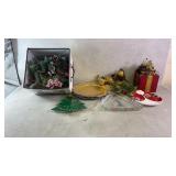 Christmas Decor With Gold Charger Plates