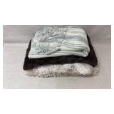 Clean Soft Throw Blankets