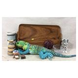 Pottery vases, stuffed iguana and more