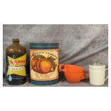 Pampered Chef Flour/Sugar Shaker, Vintage 'Fresh