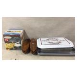 Baking pans, salsa maker and more