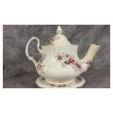 Vintage Royal Albert Lavender Rose Teapot with