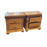 2 BROYHILL Oak Wooden Nightstands
