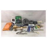 Variety of kitchen items