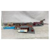 Model Train Buildings and Accessories