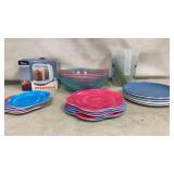 Sylvania Food Chopper and Assorted Bowl and Plate