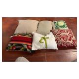 6 Decorative Clean Throw Pillows