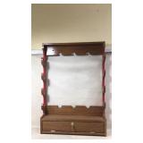 Lockable gun rack