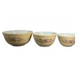 (3) Vintage Pyrex Homestead Mixing Bowls Cream &