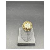 10K GOLD AND OPAL RING - SZ 5.75
