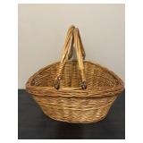 WOVEN BASKET WITH 2 HANDLES