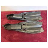 PAIR OF TIARA 2 LARGE DIVE FINS