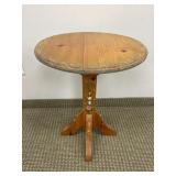 ROUND PINE TABLE WITH TOLE PAINTING DESIGN