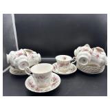 10 ROYAL ALBERT 'LAVENDER ROSE' TEACUPS & SAUCERS