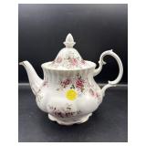 ROYAL ALBERT 'LAVENDER ROSE' TEA POT