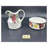 ROYAL DOULTON VINTAGE GRAPE CREAM AND SUGAR