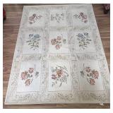 LARGE VINTAGE AREA RUG W. FLOWERS