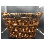 STURDY DOUBLE HANDLE WICKER BASKET