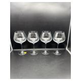 SET OF 4 WINE GLASSES