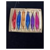 VINTAGE GLASS CHRISTMAS ICICLES