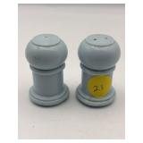 VINTAGE BAKELITE SALT AND PEPPER SET
