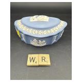 WEDGWOOD COVERED TRINKET DISH