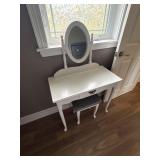 SMALL VANITY WITH STOOL
