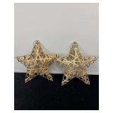 2 WICKER STARS