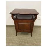 VINTAGE END TABLE