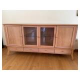 COMPOSITE SIDE BOARD WITH GLASS CENTER DISPLAY