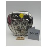 SEAGULL PEWTER VASE WITH DAFFODILS