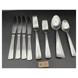 HAMPTON STAINLESS FLATWARE FOR 4